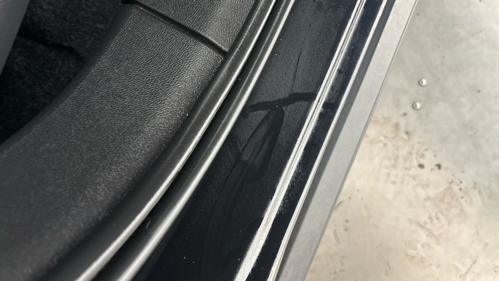 VOLVO XC40 dent