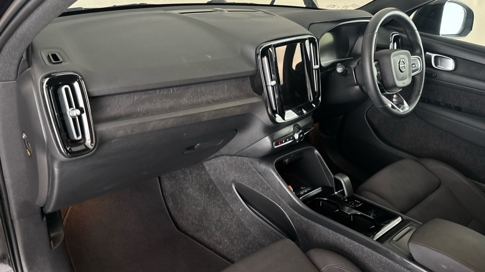 VOLVO XC40 Image 10
