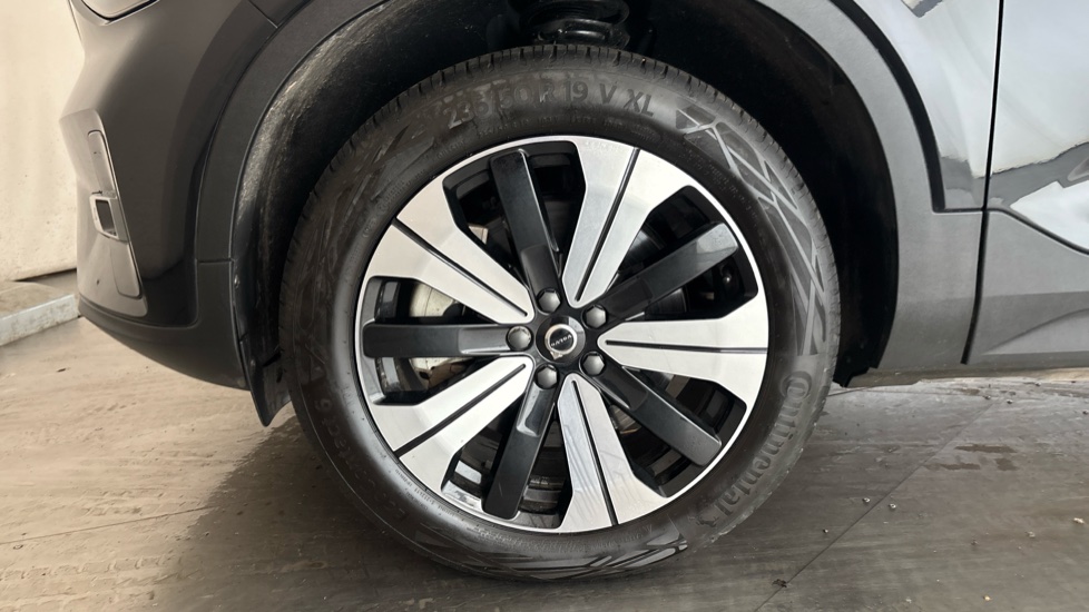 VOLVO XC40 Image 17