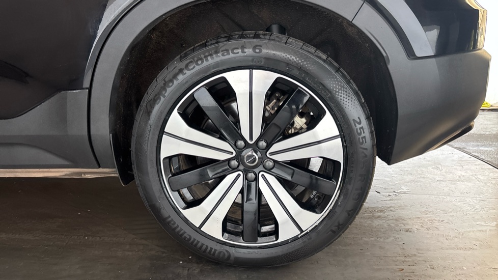 VOLVO XC40 Image 18