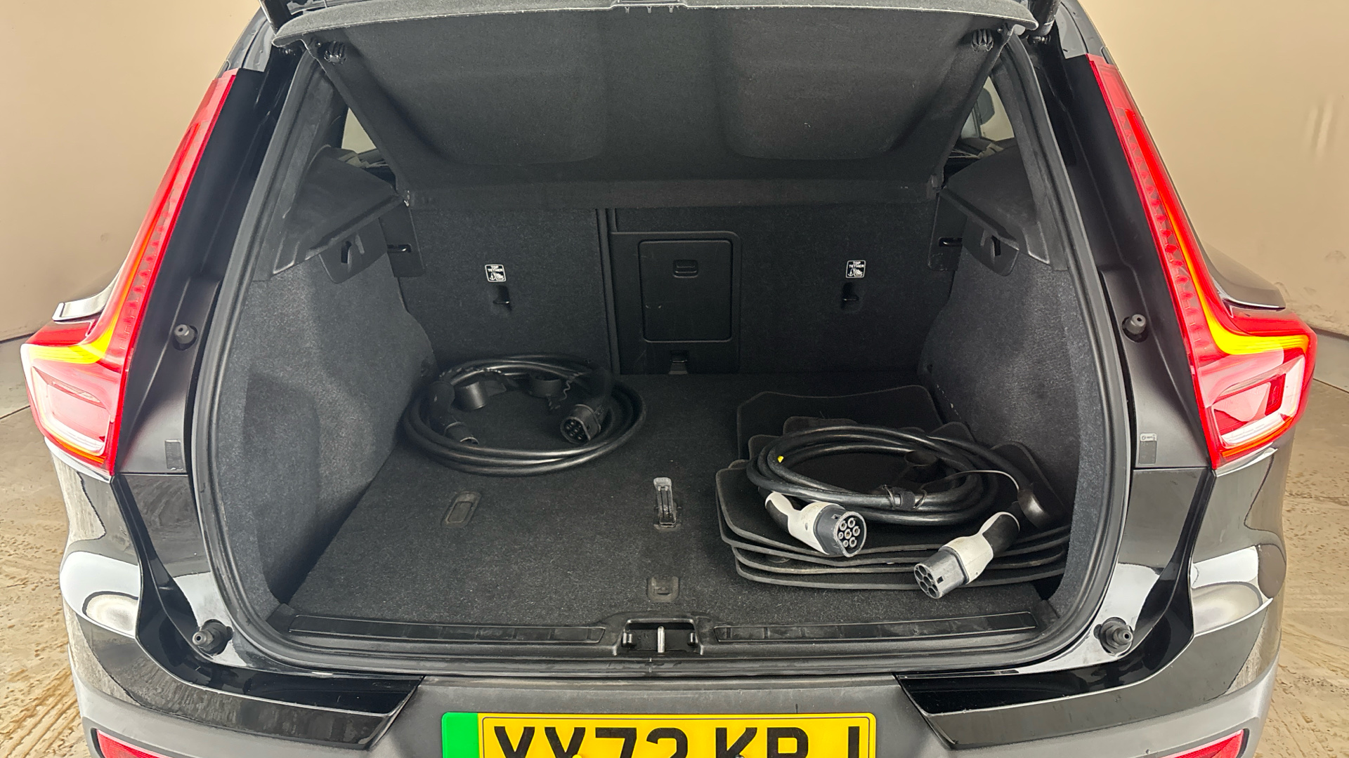 4027724 300kW Recharge Twin Plus 78kWh 5dr AWD Auto