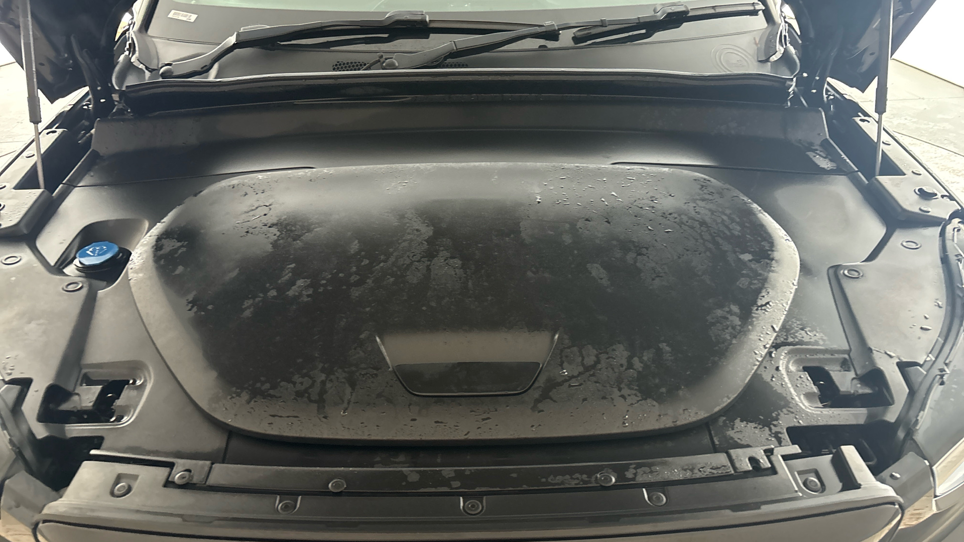 4027724 300kW Recharge Twin Plus 78kWh 5dr AWD Auto