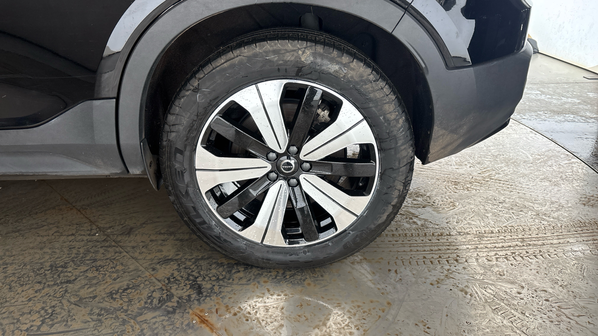 4027724 300kW Recharge Twin Plus 78kWh 5dr AWD Auto