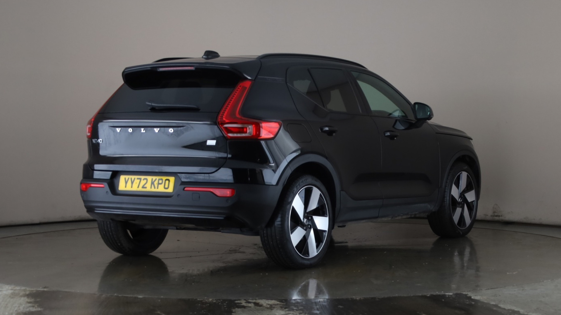 4020729 1.5 T5 Recharge PHEV Ultimate Dark 5dr Auto