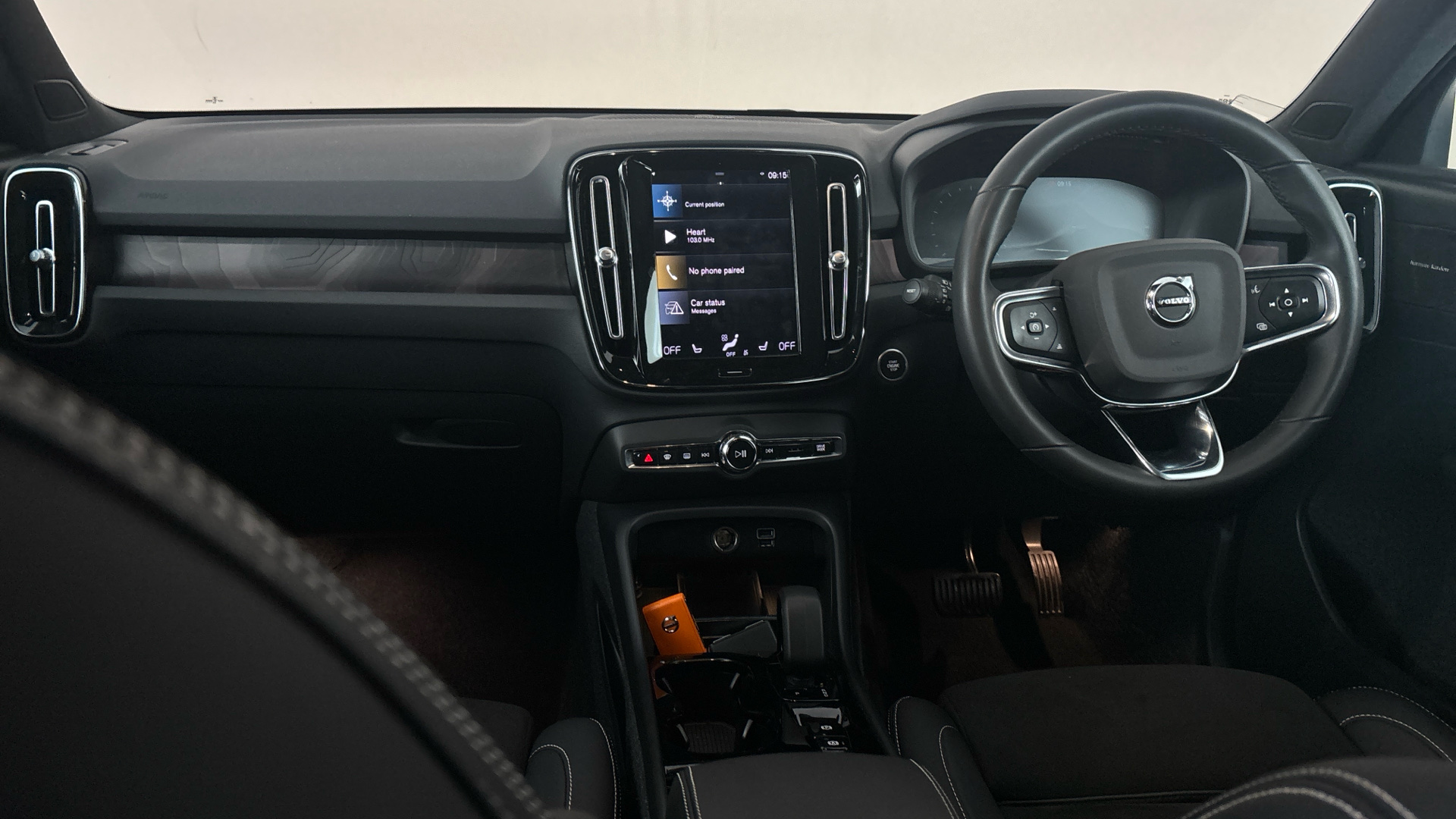 4020729 1.5 T5 Recharge PHEV Ultimate Dark 5dr Auto