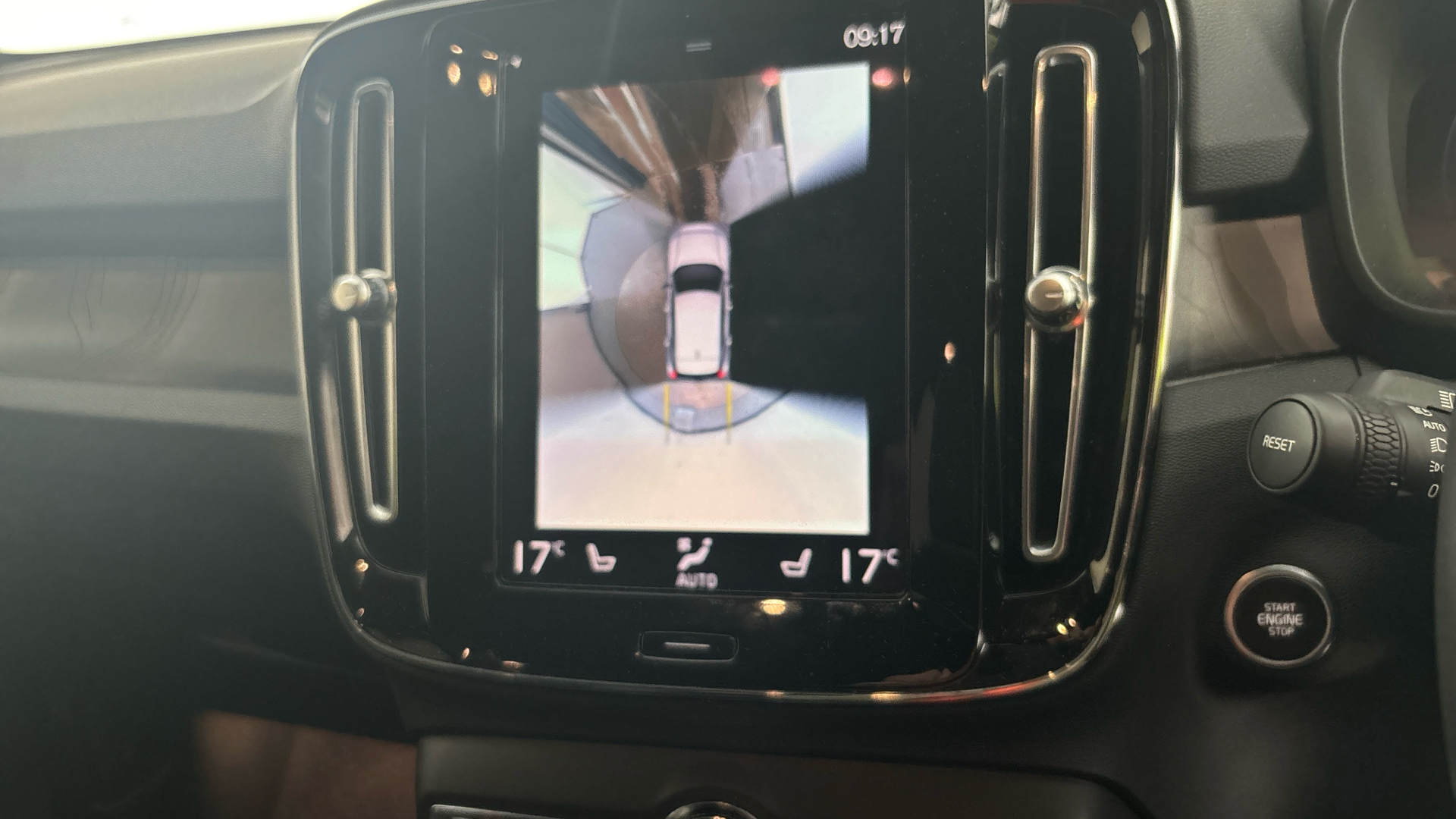 4020729 1.5 T5 Recharge PHEV Ultimate Dark 5dr Auto