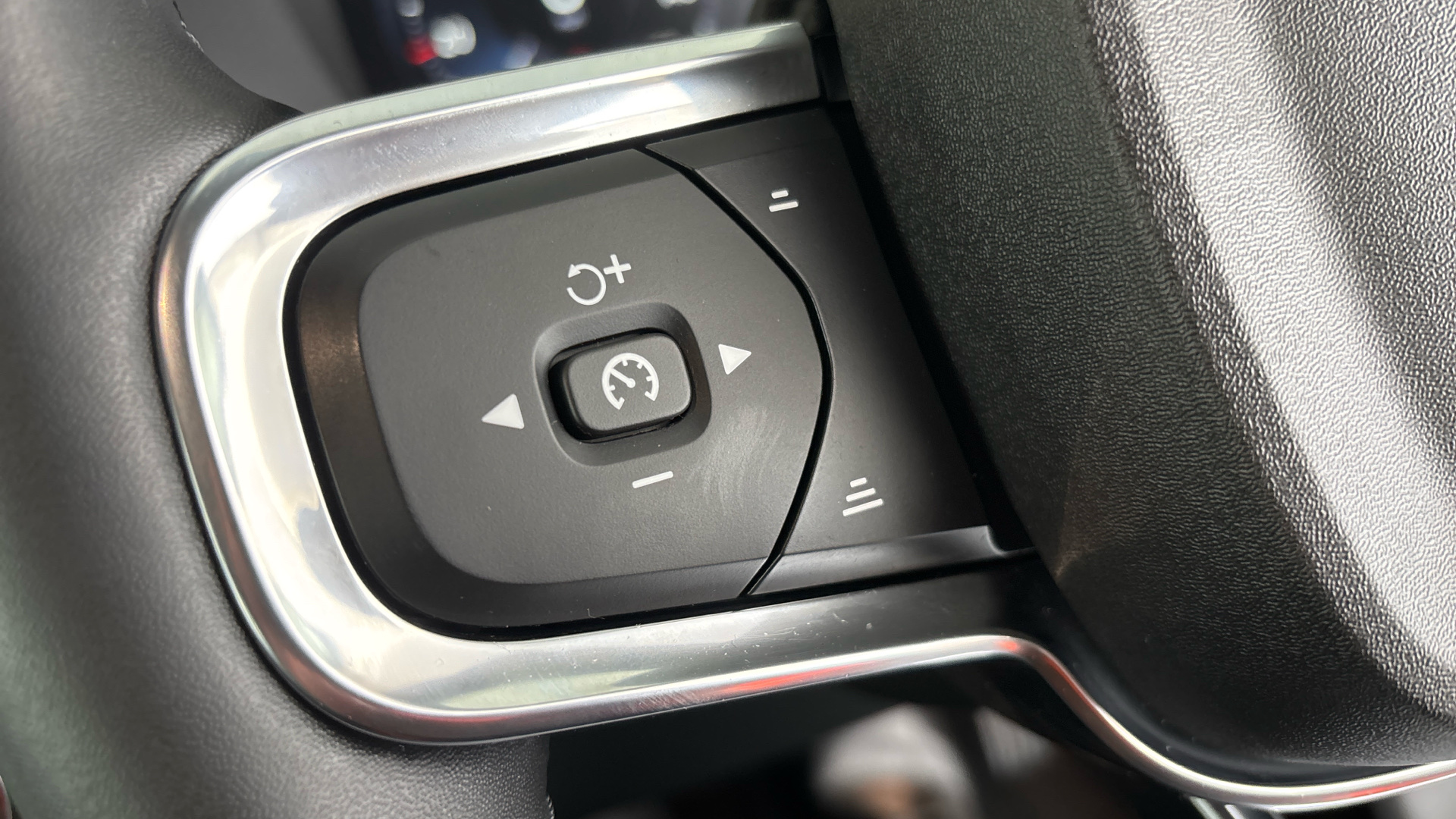 4027728 1.5 T4 Recharge PHEV Core Bright 5dr Auto