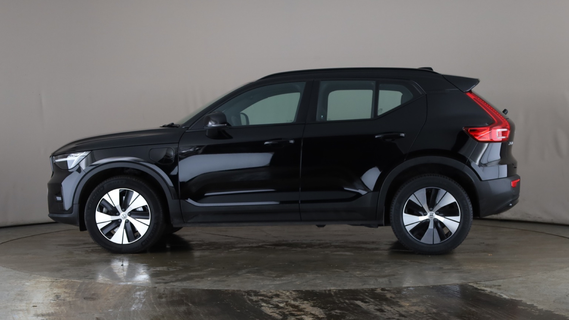 4027733 1.5 T4 Recharge PHEV Plus Dark 5dr Auto