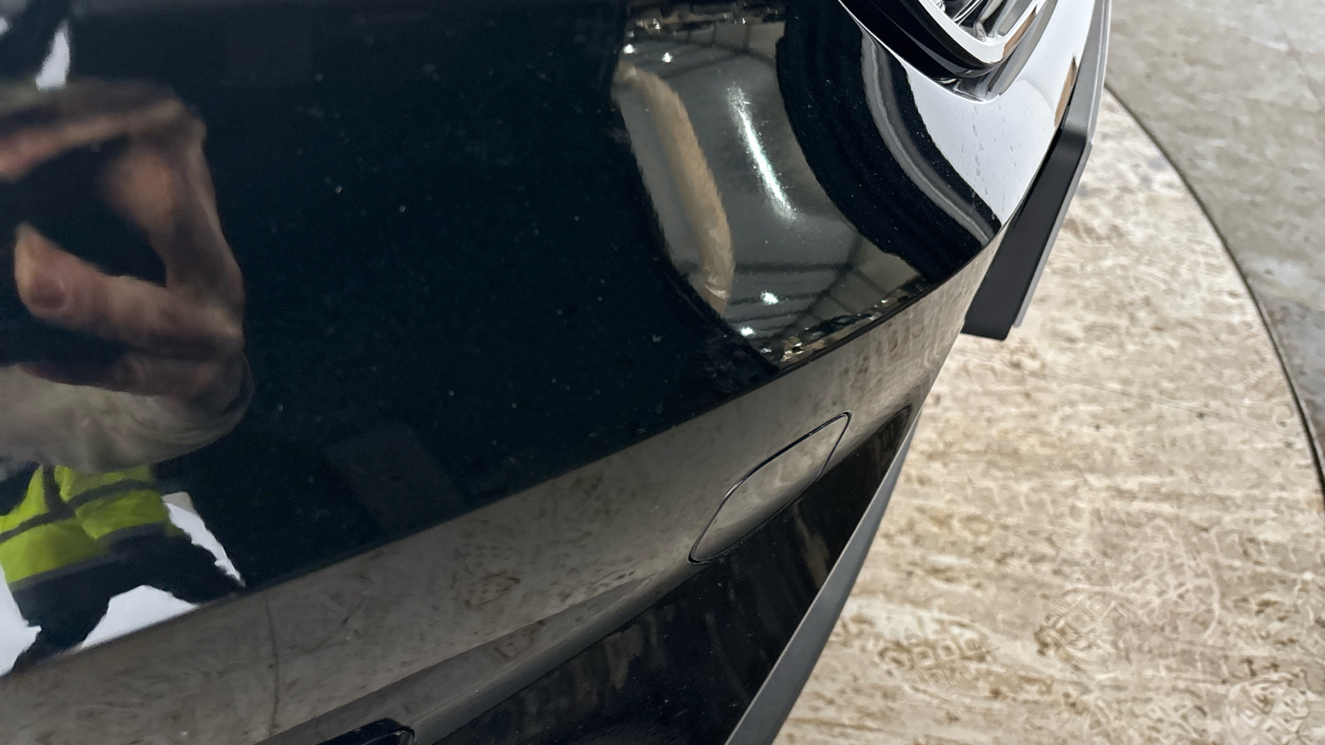 4027733 1.5 T4 Recharge PHEV Plus Dark 5dr Auto