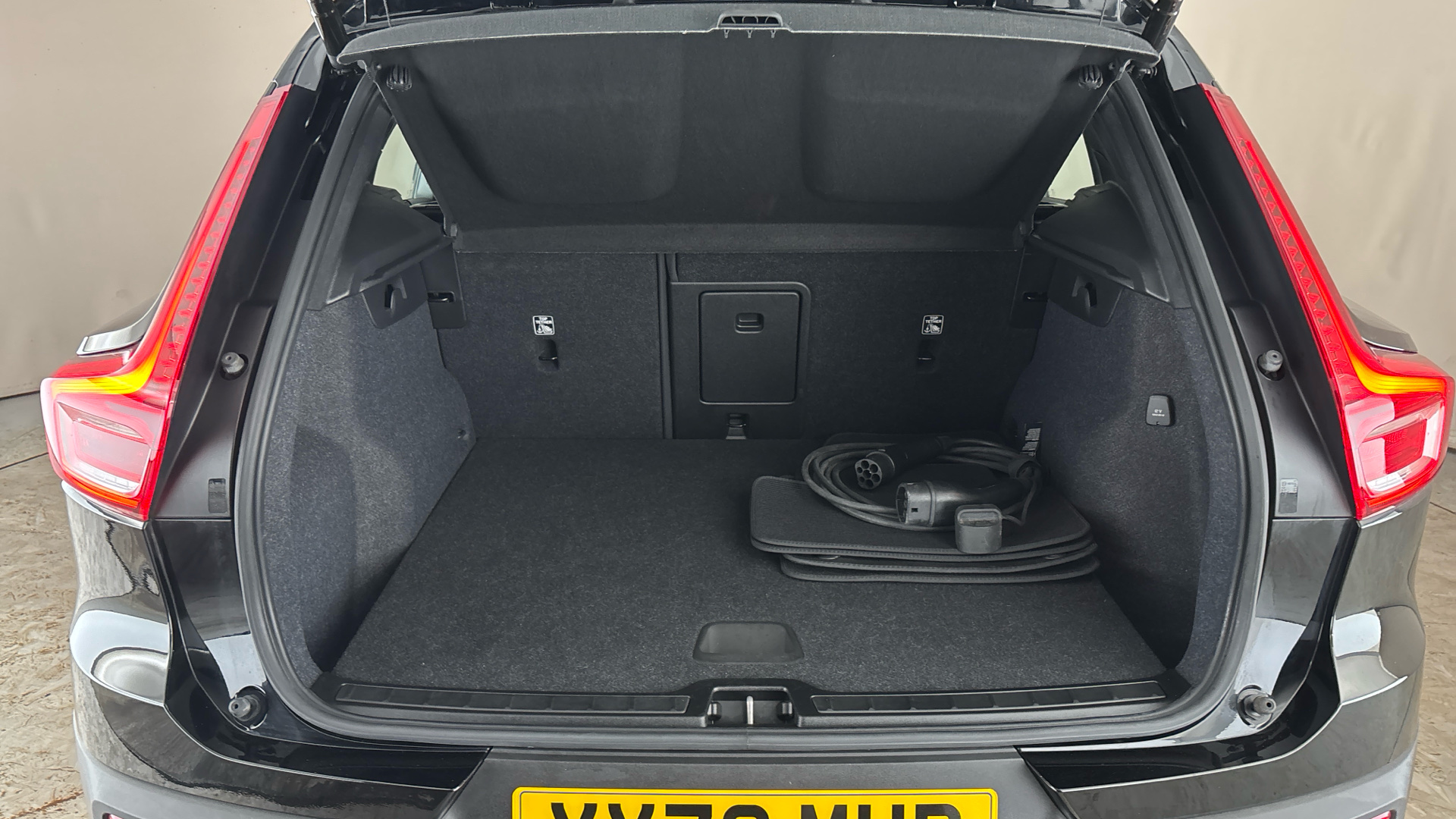 4027733 1.5 T4 Recharge PHEV Plus Dark 5dr Auto