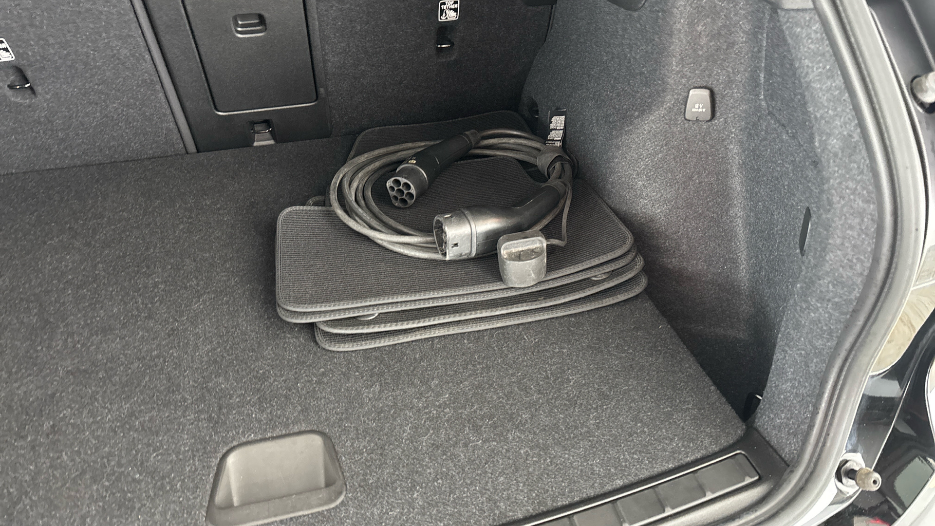 4027733 1.5 T4 Recharge PHEV Plus Dark 5dr Auto