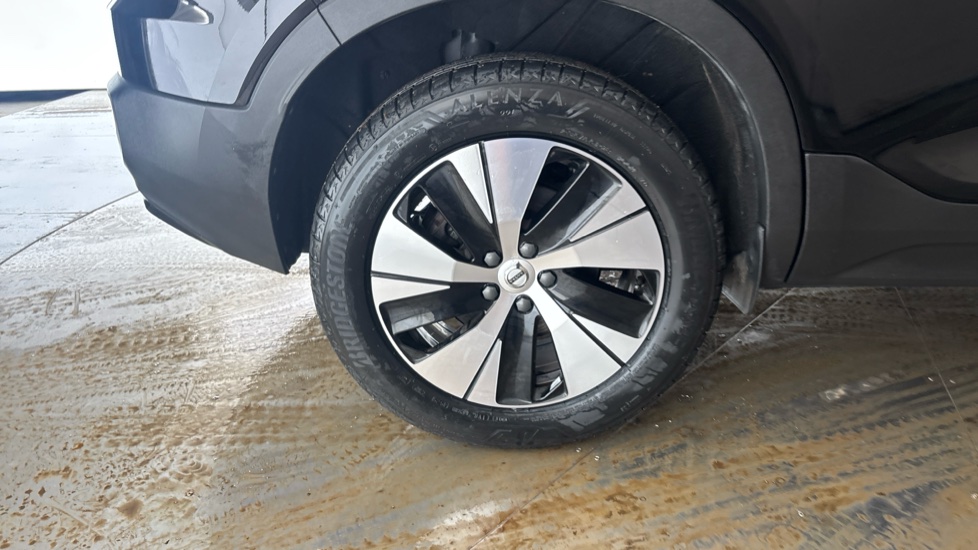 VOLVO XC40 Image 19