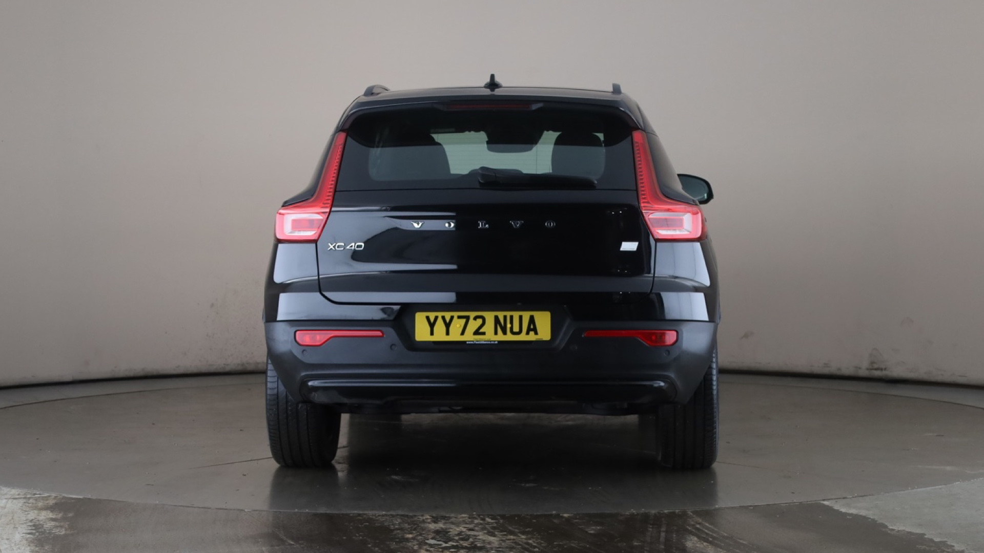 4020901 1.5 T4 Recharge PHEV Plus Dark 5dr Auto