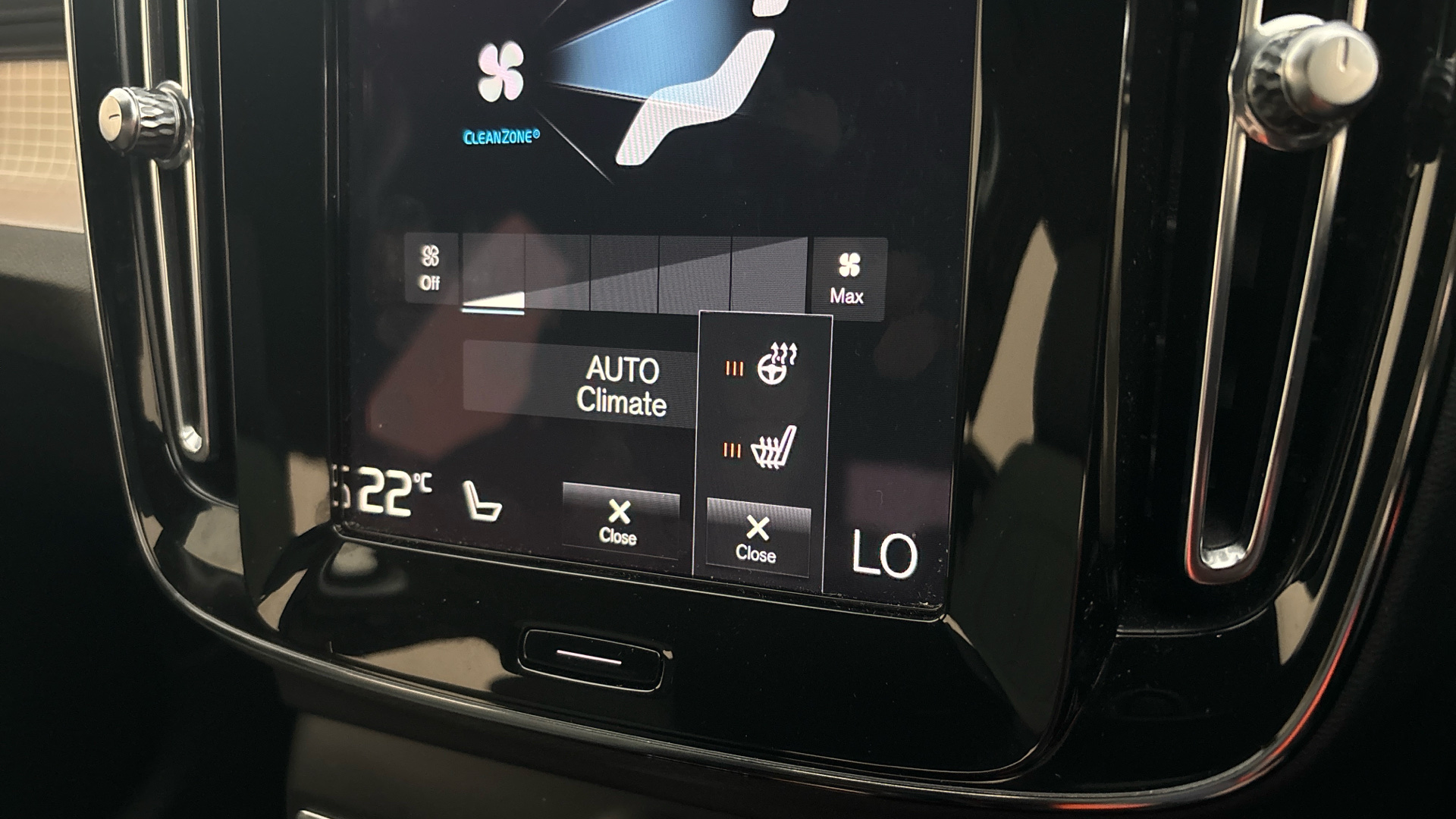 4020901 1.5 T4 Recharge PHEV Plus Dark 5dr Auto