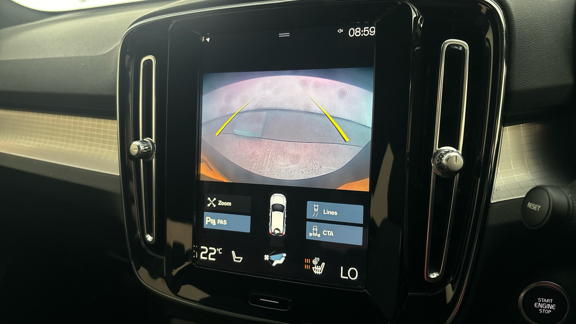 4020901 1.5 T4 Recharge PHEV Plus Dark 5dr Auto