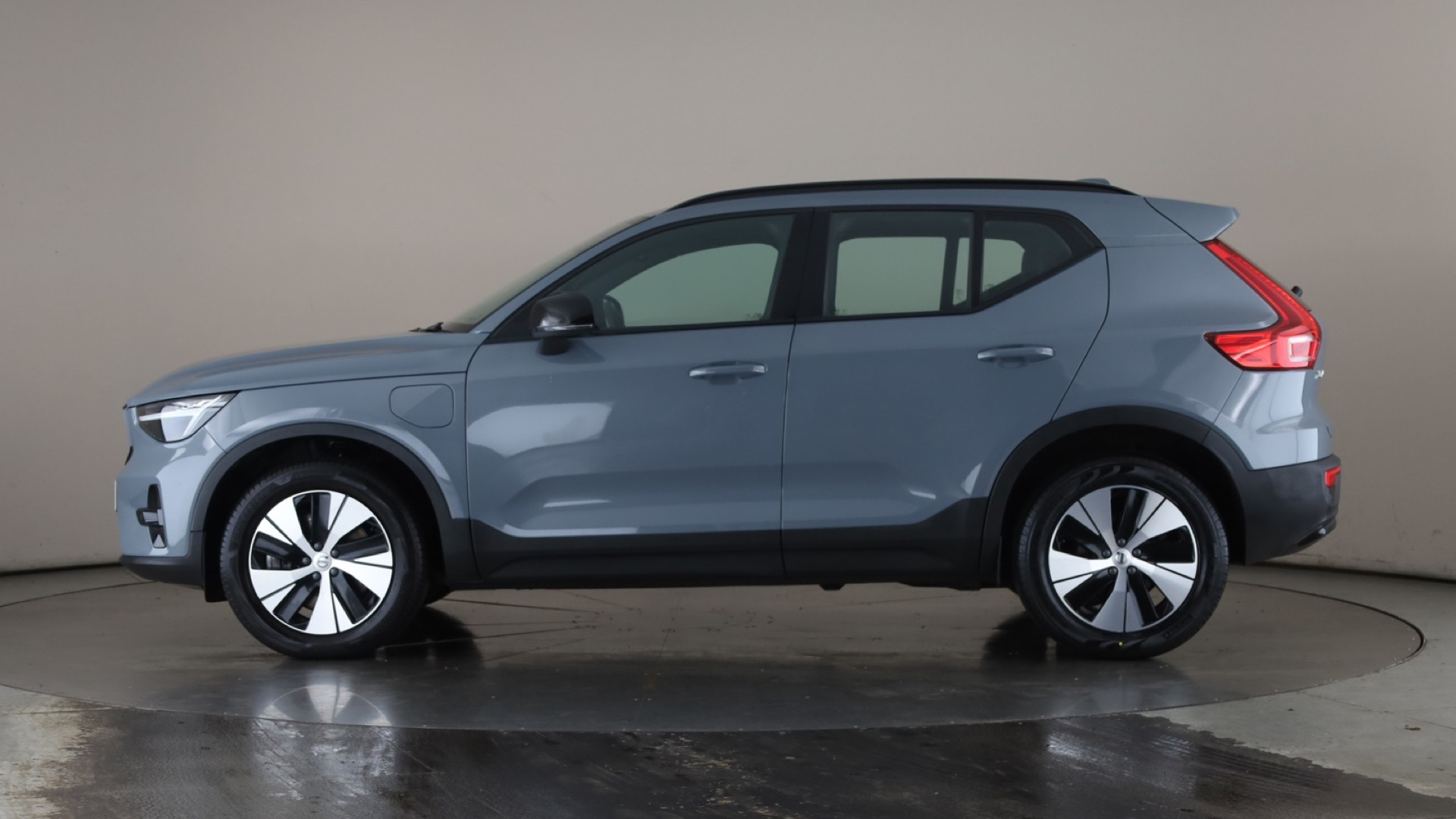 1.5 T4 Recharge PHEV Plus Dark 5dr Auto