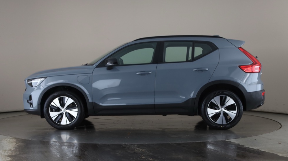 VOLVO XC40 Image 2