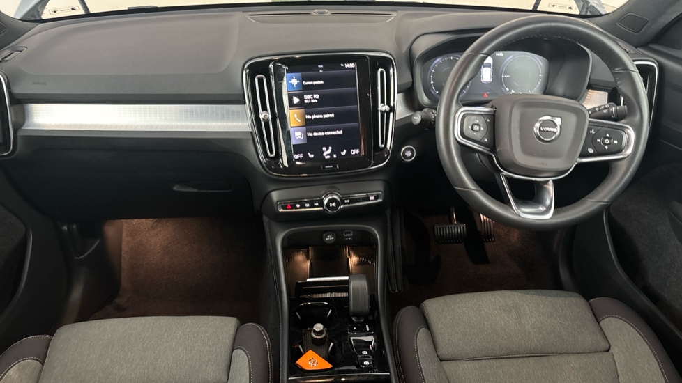 VOLVO XC40 Image 11