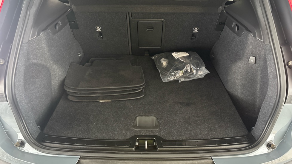 VOLVO XC40 Image 15