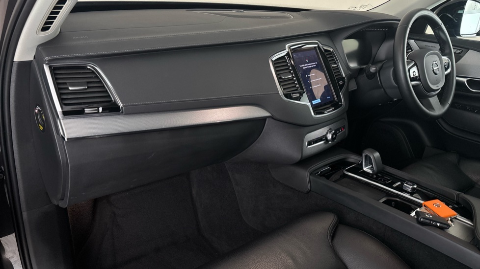 VOLVO XC90 Image 10