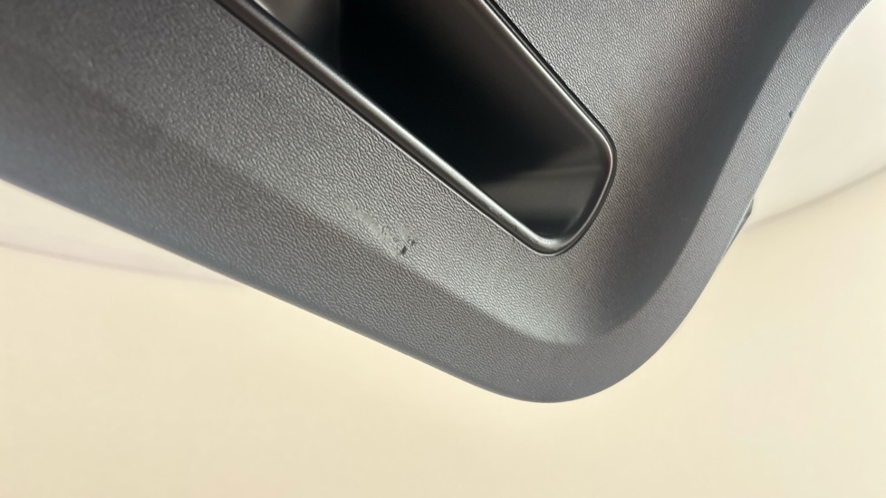 VOLVO XC40 Scuff