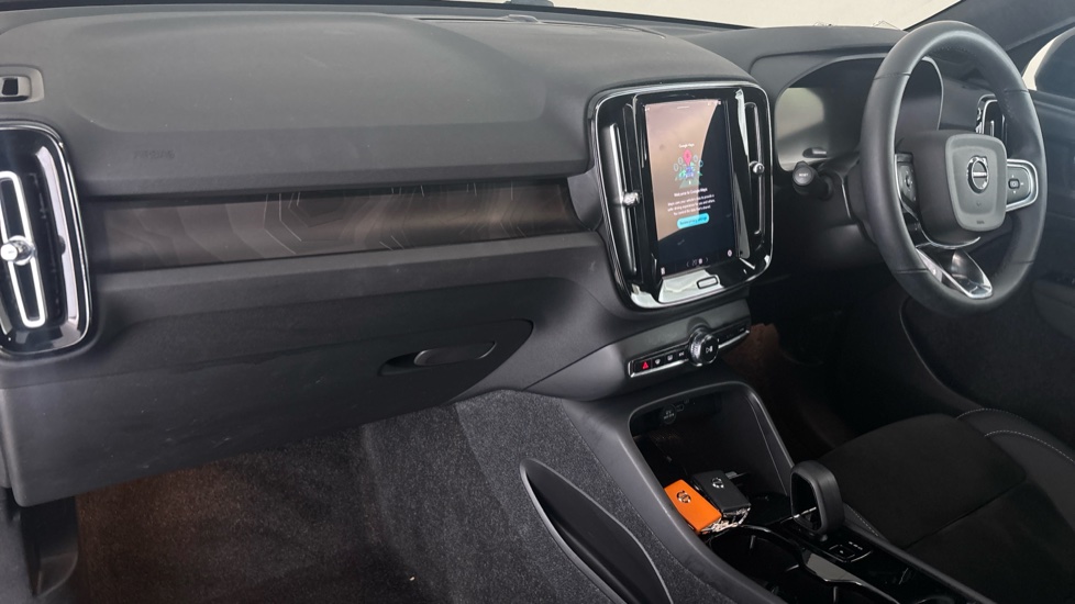 VOLVO XC40 Image 10
