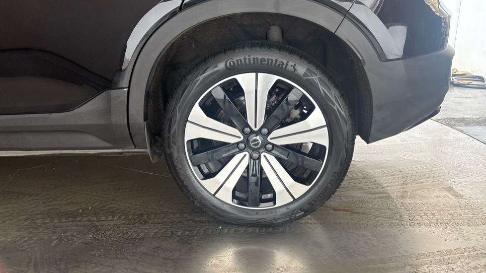VOLVO XC40 Image 18