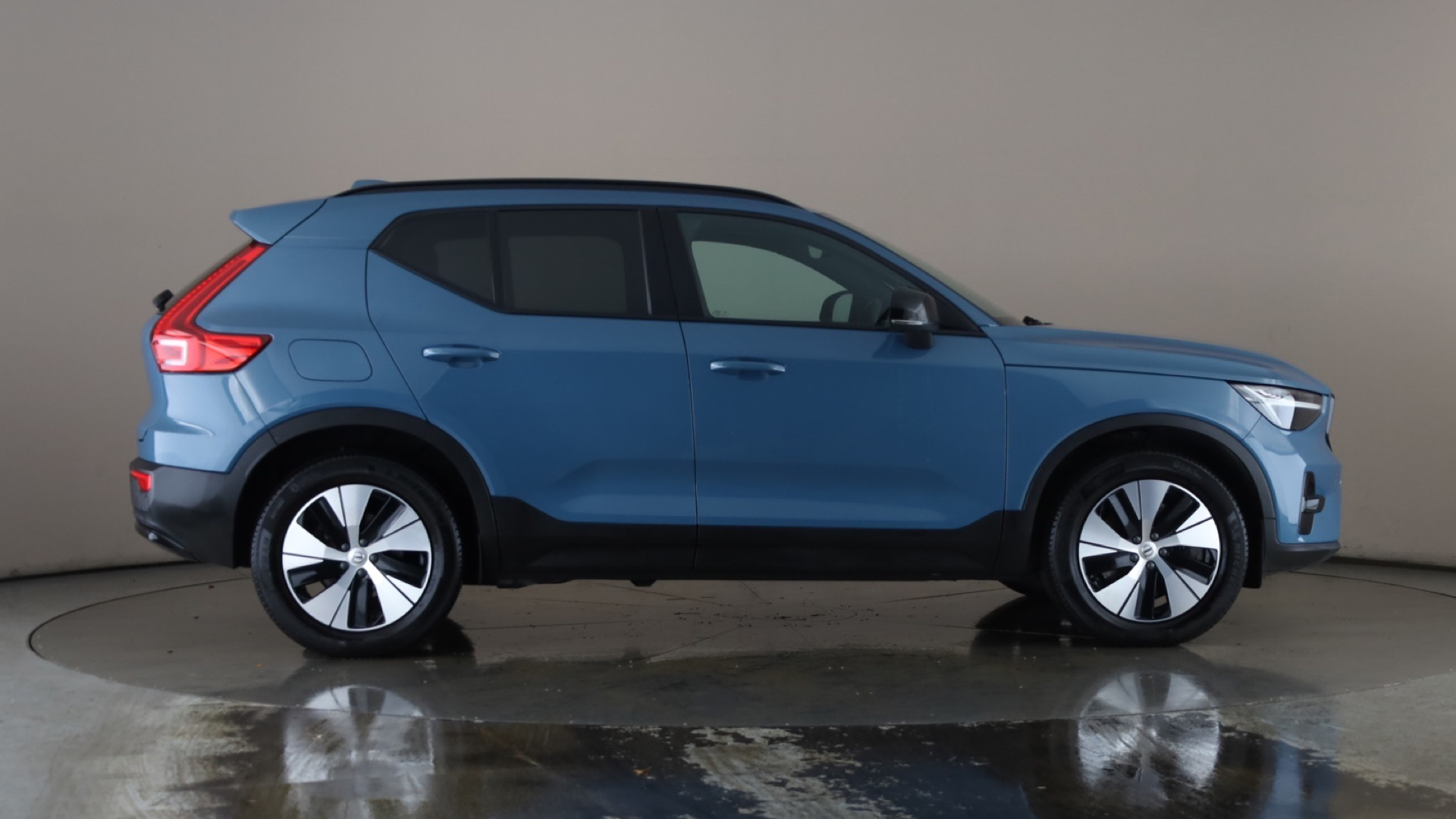 4020716 1.5 T4 Recharge PHEV Plus Dark 5dr Auto