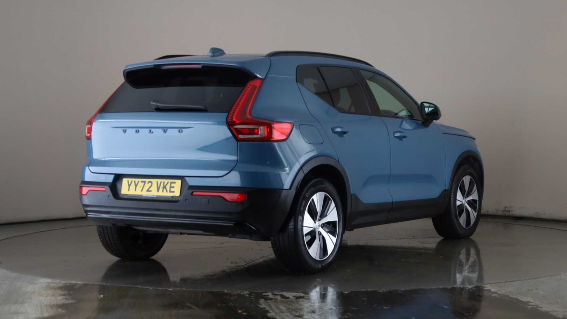 4020716 1.5 T4 Recharge PHEV Plus Dark 5dr Auto