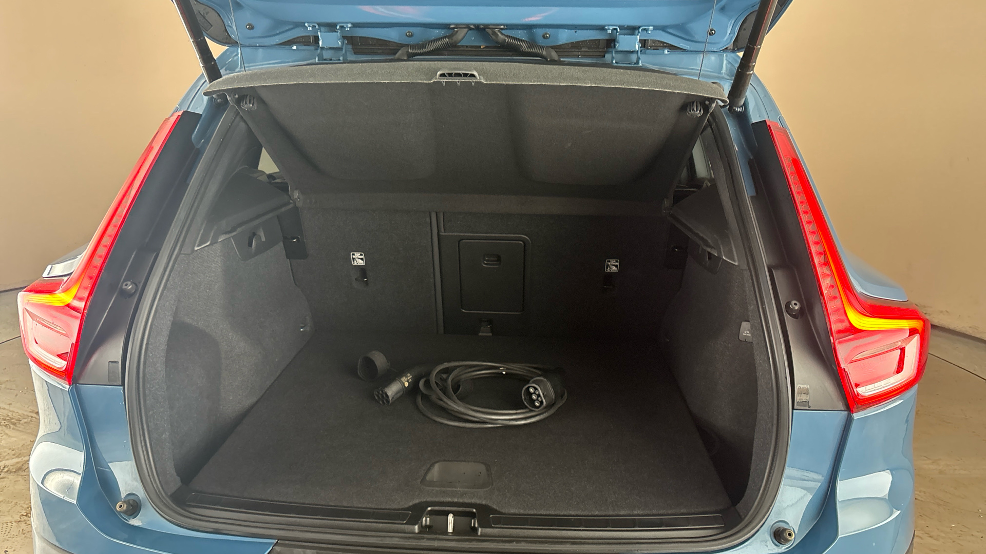 4020716 1.5 T4 Recharge PHEV Plus Dark 5dr Auto