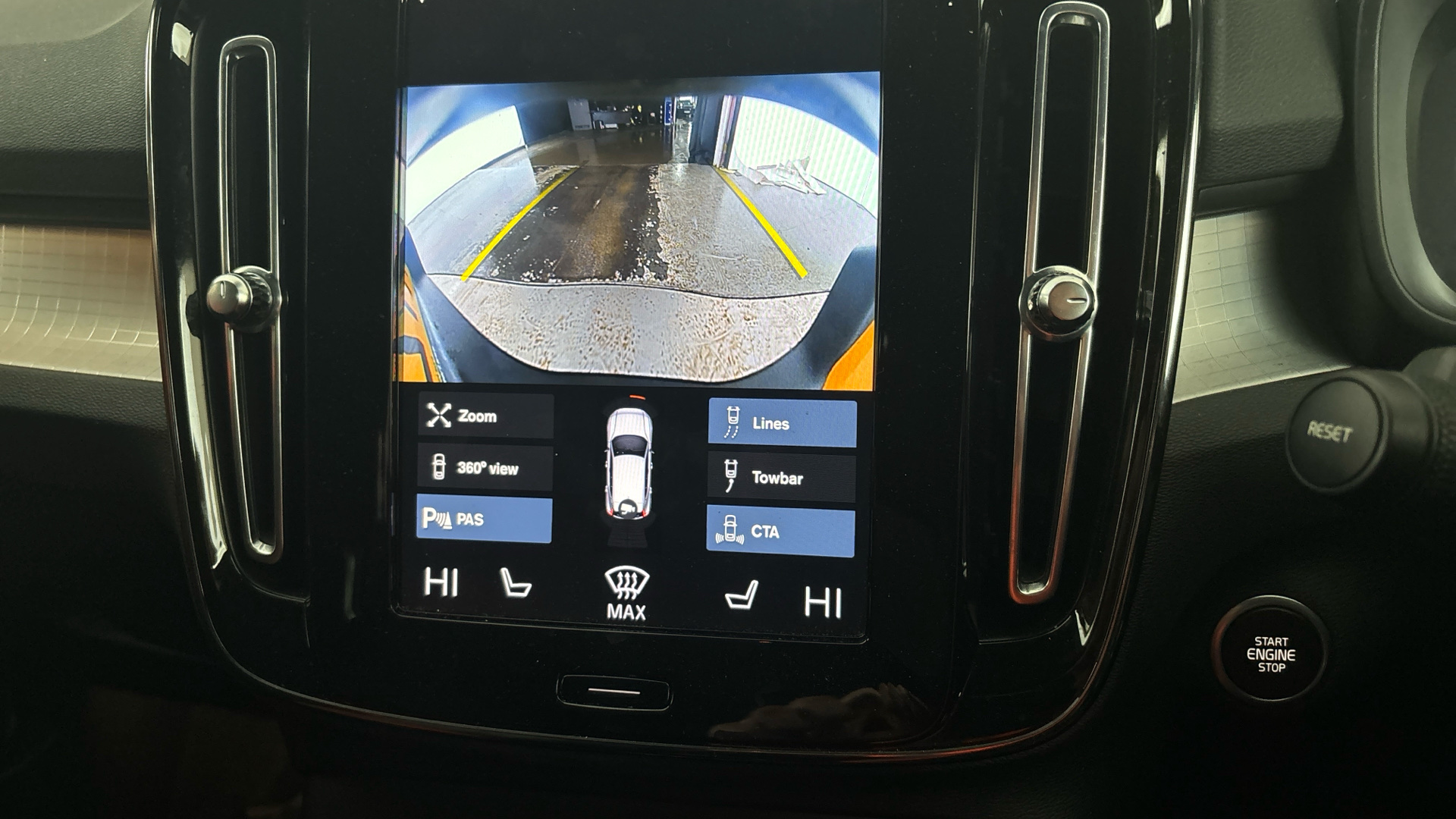 4020716 1.5 T4 Recharge PHEV Plus Dark 5dr Auto