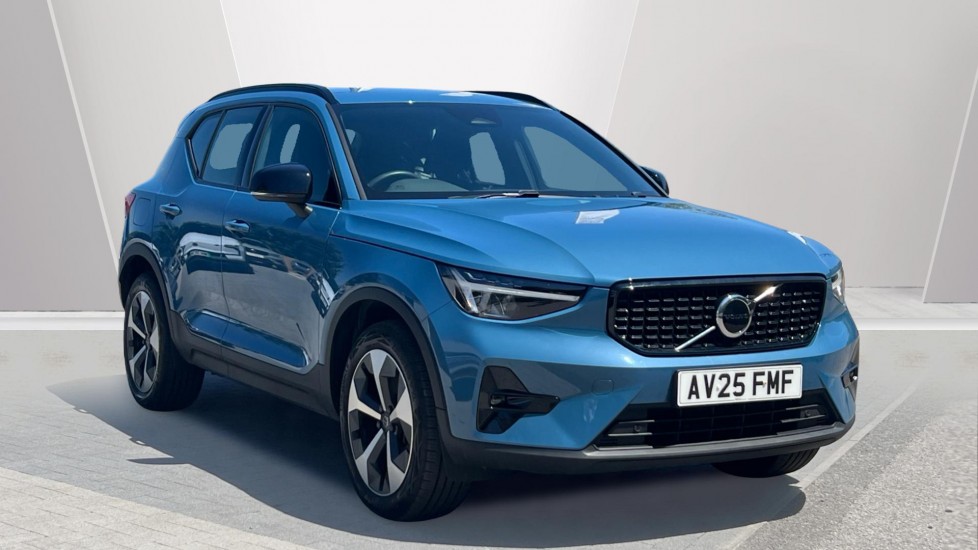 Volvo XC40 2.0 B4P Plus Dark 5dr Auto Petrol Estate - Image 1