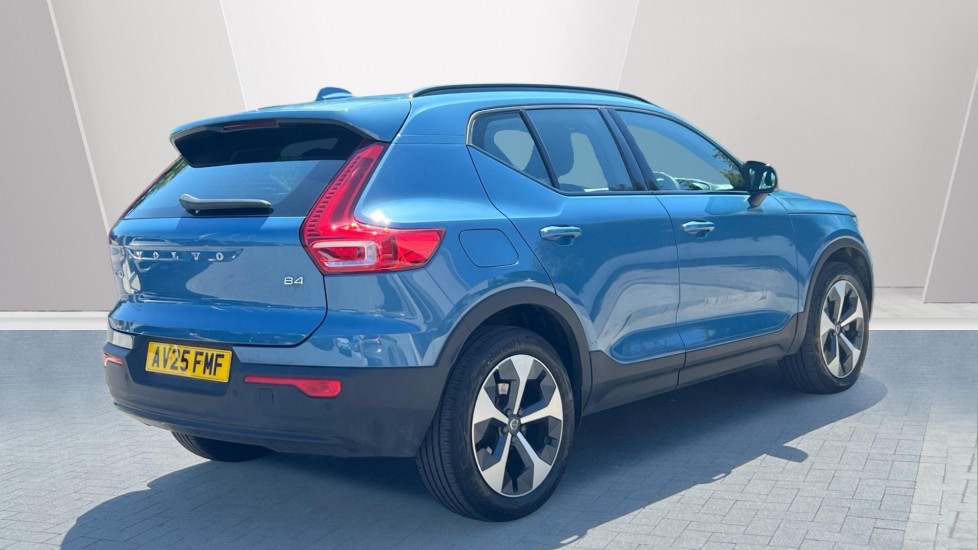 Volvo XC40 2.0 B4P Plus Dark 5dr Auto Petrol Estate - Image 2