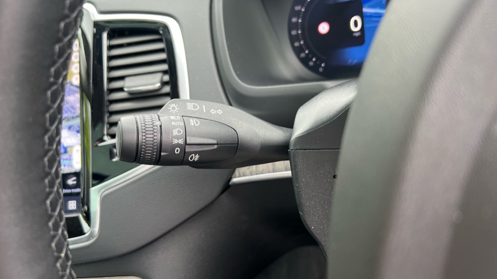 Volvo XC90 2.0 T8 [455] RC PHEV Ultimate Dark 5dr AWD Gtron Estate - Image 19