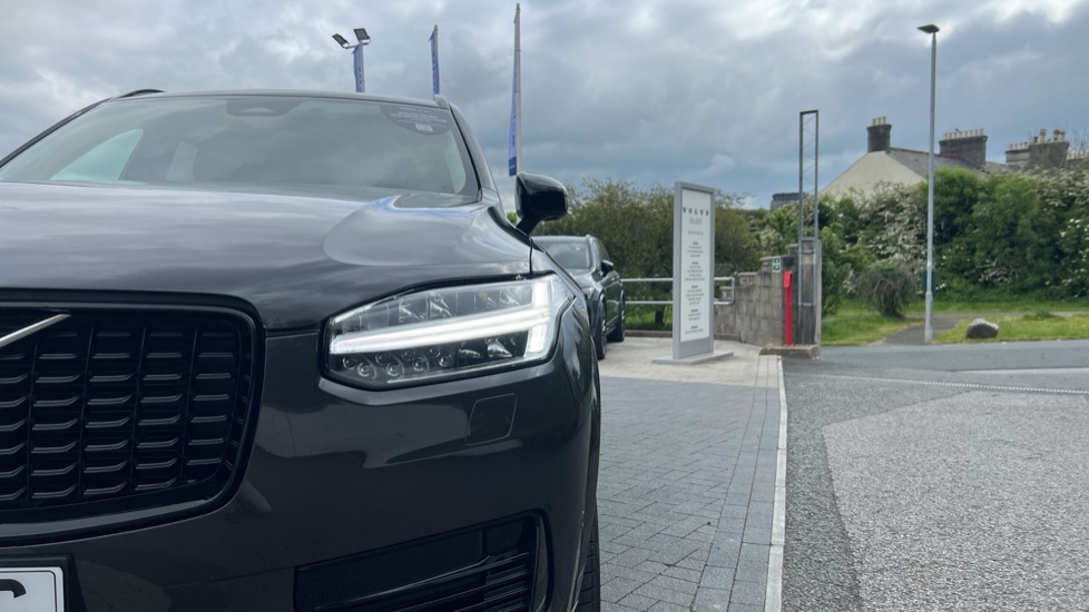 Volvo XC90 2.0 T8 [455] RC PHEV Ultimate Dark 5dr AWD Gtron Estate - Image 44