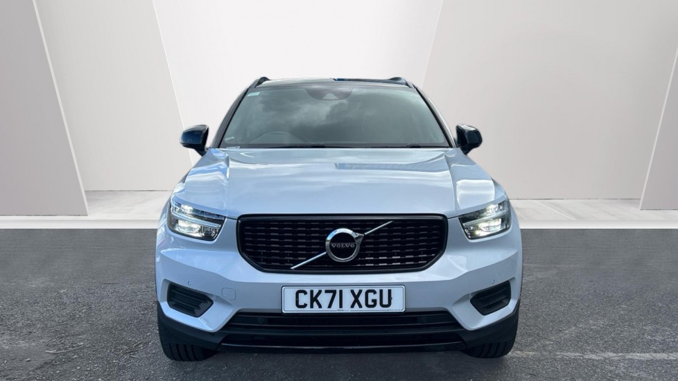 Volvo XC40 1.5 T3 [163] R DESIGN 5dr Geartronic Petrol Estate - Image 8