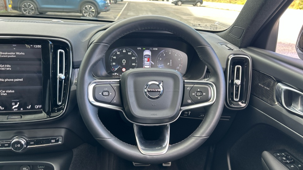 Volvo XC40 1.5 T3 [163] R DESIGN 5dr Geartronic Petrol Estate - Image 10