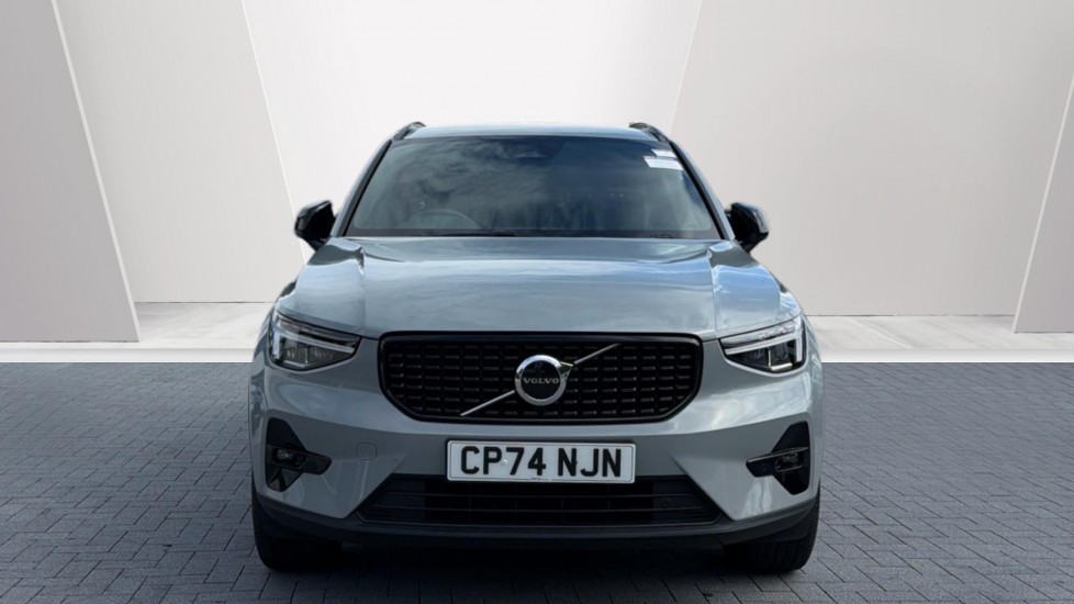 Volvo XC40 2.0 B4P Plus Dark 5dr Auto Petrol Estate - Image 8