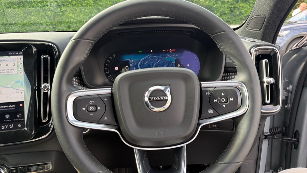 Volvo XC40 2.0 B4P Plus Dark 5dr Auto Petrol Estate - Image 10