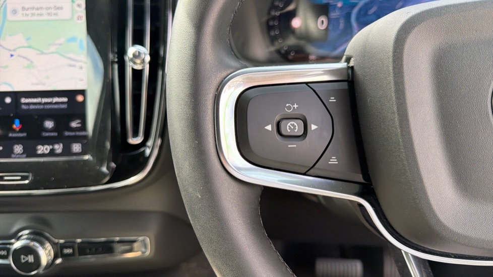 Volvo XC40 2.0 B4P Plus Dark 5dr Auto Petrol Estate - Image 21