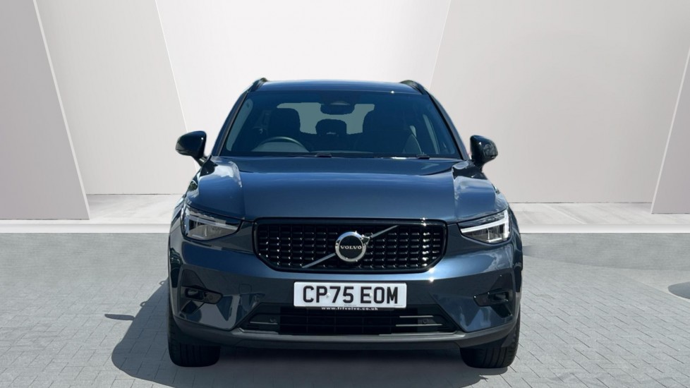 Volvo XC40 2.0 B4P Plus Dark 5dr Auto Petrol Estate - Image 8