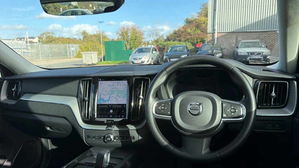 Volvo XC60 2.0 T6 [350] RC PHEV Core Bright 5dr AWD Gtron Estate - Image 4