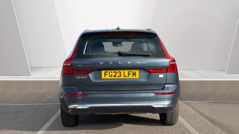 Volvo XC60 2.0 T6 [350] RC PHEV Core Bright 5dr AWD Gtron Estate - Image 7
