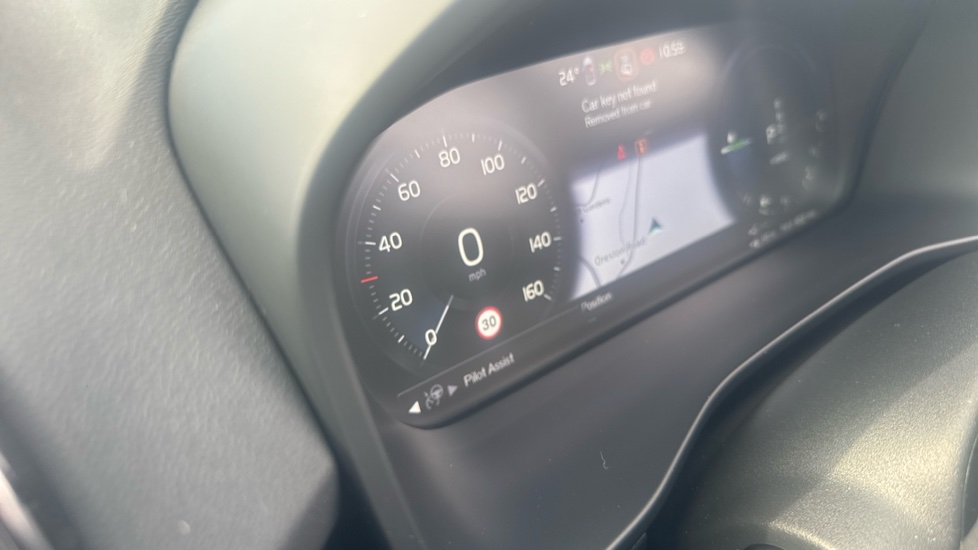 Volvo XC40 1.5 T5 Recharge PHEV Ultimate Dark 5dr Auto Estate - Image 37