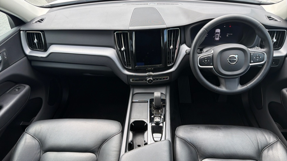 Volvo XC60 2.0 T6 350 RC PHEV Inscription Expr 5dr AWD Auto Estate - Image 5