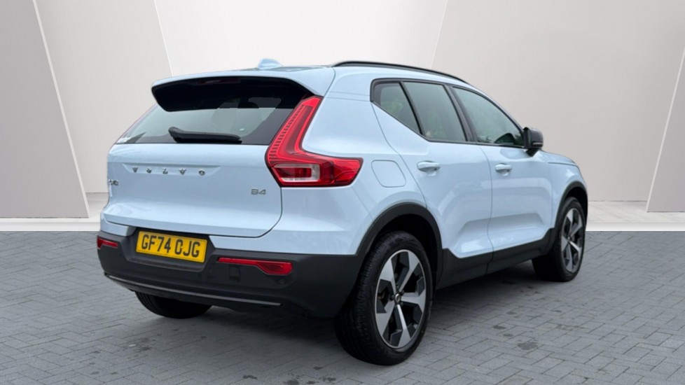 Volvo XC40 2.0 B4P Plus Dark 5dr Auto Petrol Estate - Image 2