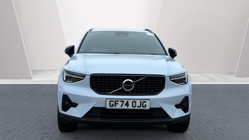 Volvo XC40 2.0 B4P Plus Dark 5dr Auto Petrol Estate - Image 8
