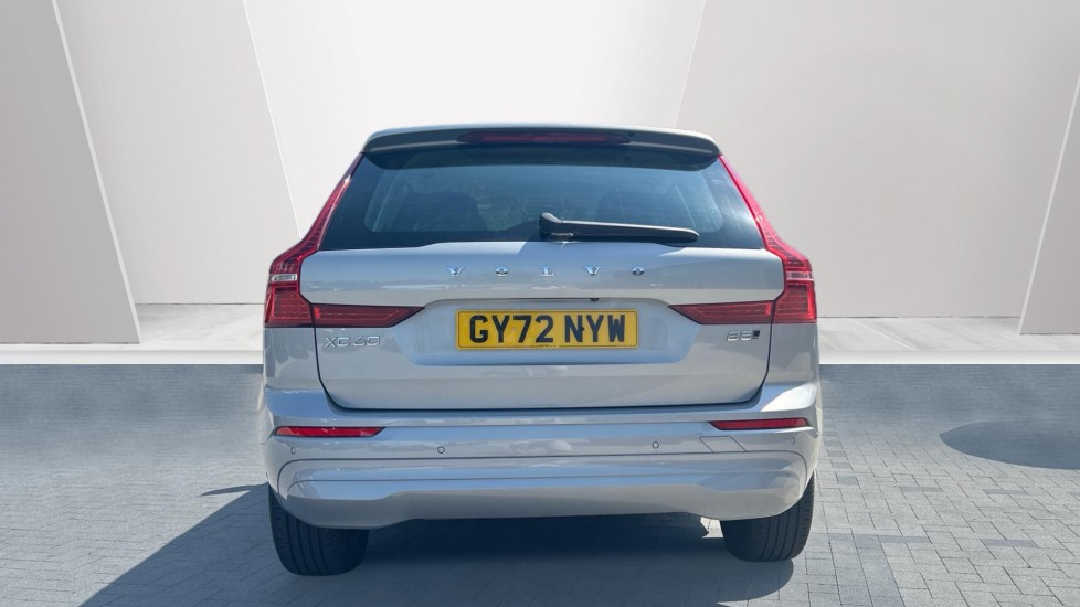Volvo XC60 2.0 B5P Core 5dr AWD Geartronic Petrol Estate - Image 7
