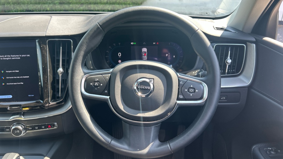 Volvo XC60 2.0 B5P Core 5dr AWD Geartronic Petrol Estate - Image 10