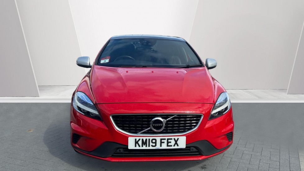 Volvo V40 D2 [122] R DESIGN Edition 5dr Geartronic Diesel Hatchback - Image 8
